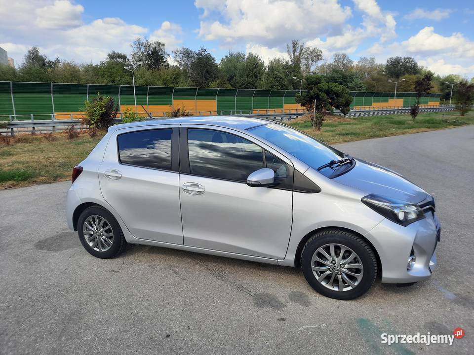 Toyota Yaris III 133 VVTi Premium Salon Polska Warszawa