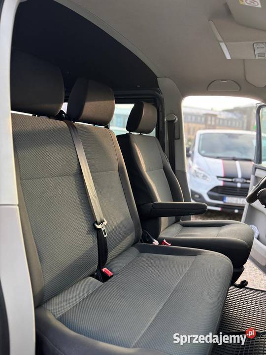 VW Transporter T6 Long 20 TDI 9 osobowy Salon 1998cm3 Reda
