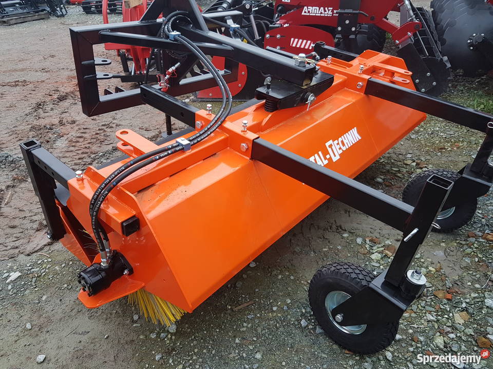 Zamiatarka Metal Technik o szerokości 20m zaczep Sieradz