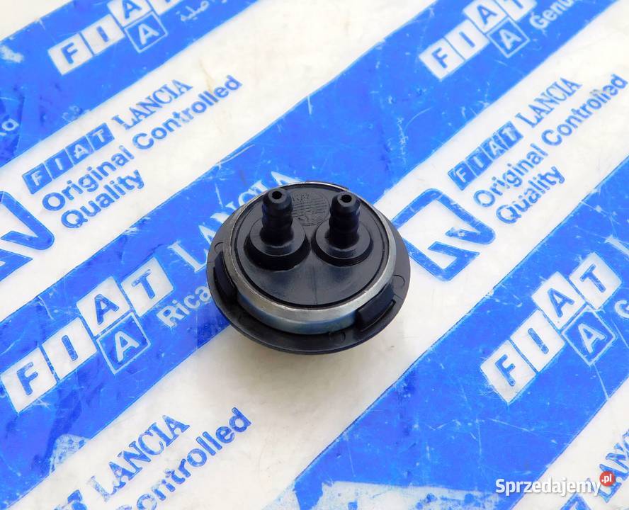 NOWA pompka spryskiwaczy Fiat 126p 126 stary typ małopolskie Tarnów sprzedam