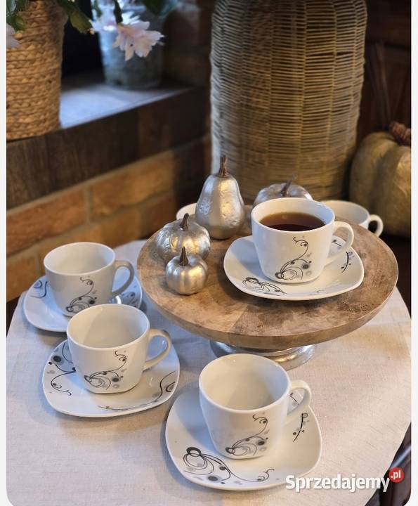 69 Zestaw 6 sztuk filiżanek ze spodkami VIOLET Zabrze