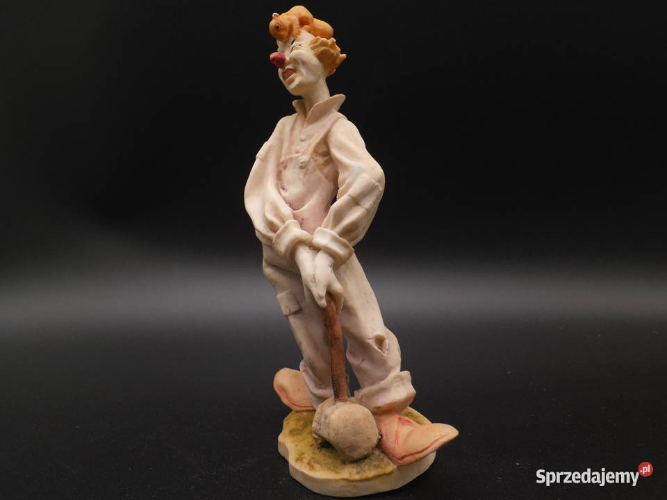 Figurka żywiczna klauna z wiewiórką na głowie Porcelana i szkło wielkopolskie Raszków sprzedam