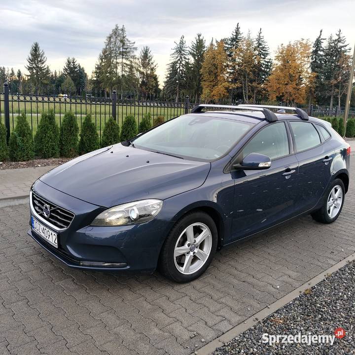 Volvo V40 T2 2015 16 benzyna 120 Dzierżoniów