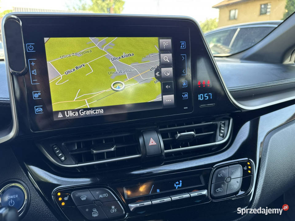 Toyota CHR 18 selection skóra full LED hybryda C-HR Łodygowice