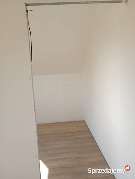 Dom na wśi Gosławice