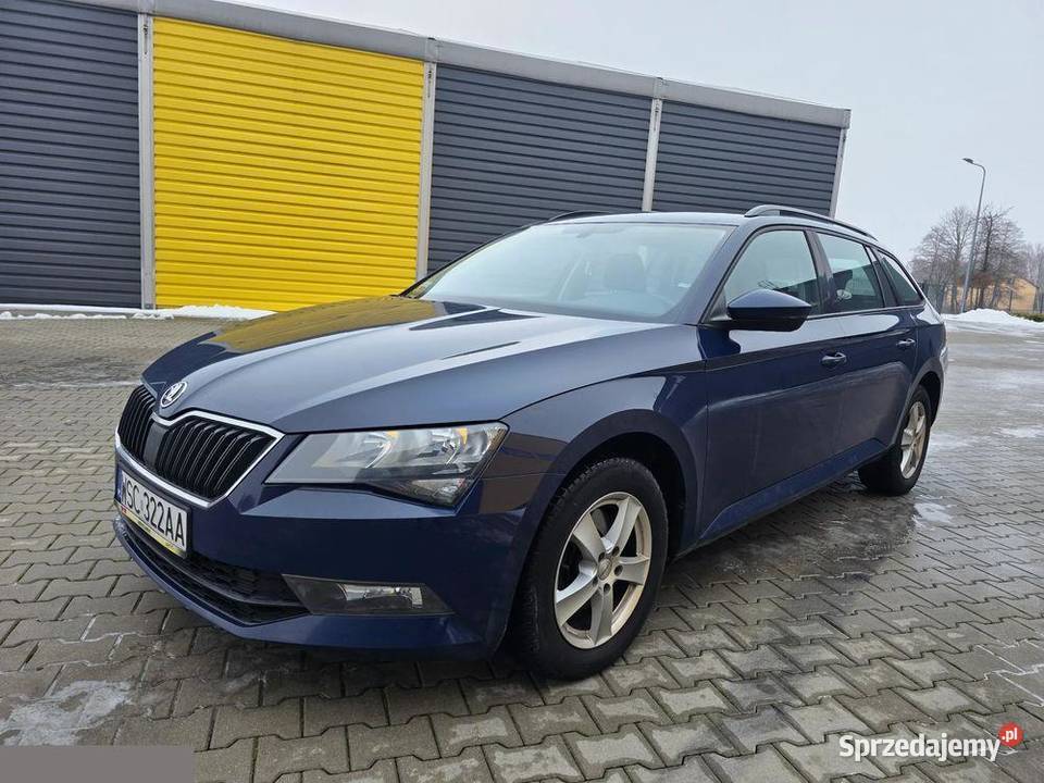 Skoda Superb 16 TDI Ambition 120 215r Salon Superb