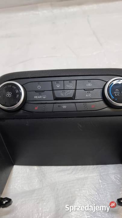 FORD FIESTA MK8 Panel klimatyzacji RAMKA osobowe kujawsko-pomorskie
