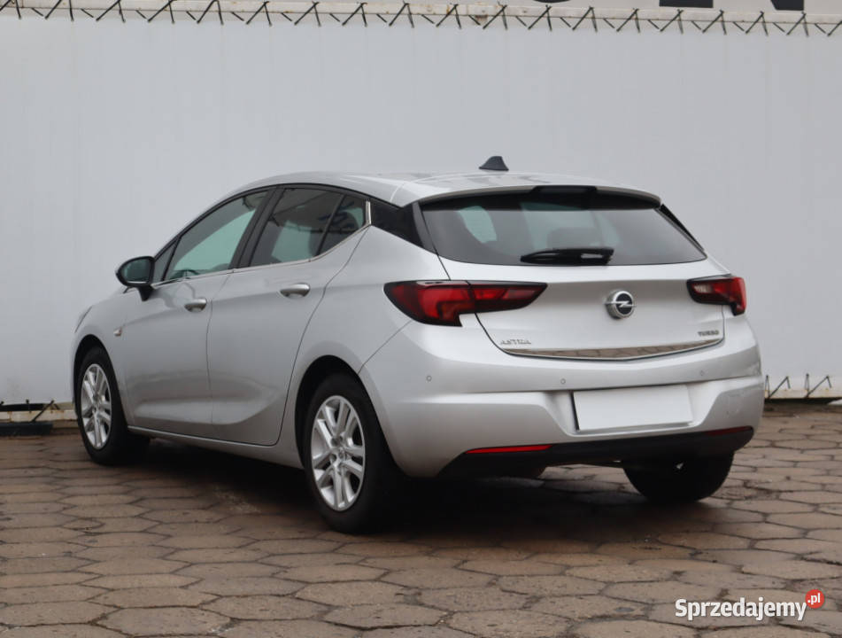 Opel Astra 14 T elektryczne lusterka