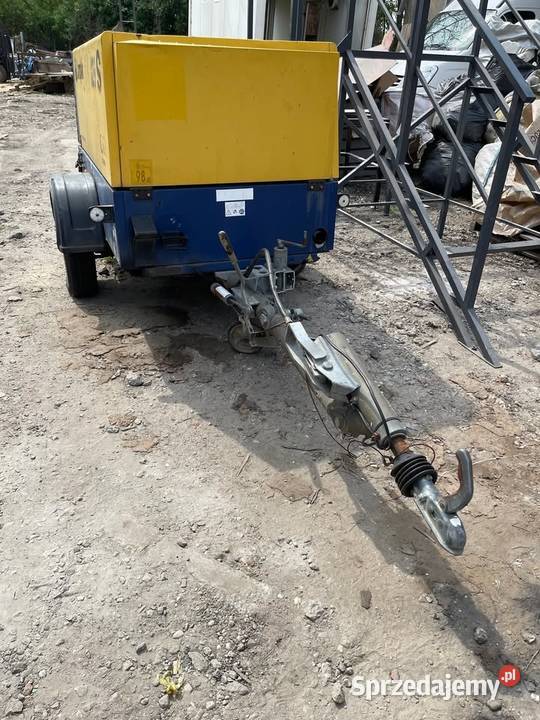 Kompresor śrubowy CompAir C62 DLT 0407 2009 r Obrowiec sprzedam