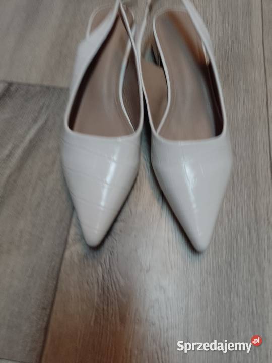 40 Ekskluzywne białe baleriny czółenka małopolskie Kraków