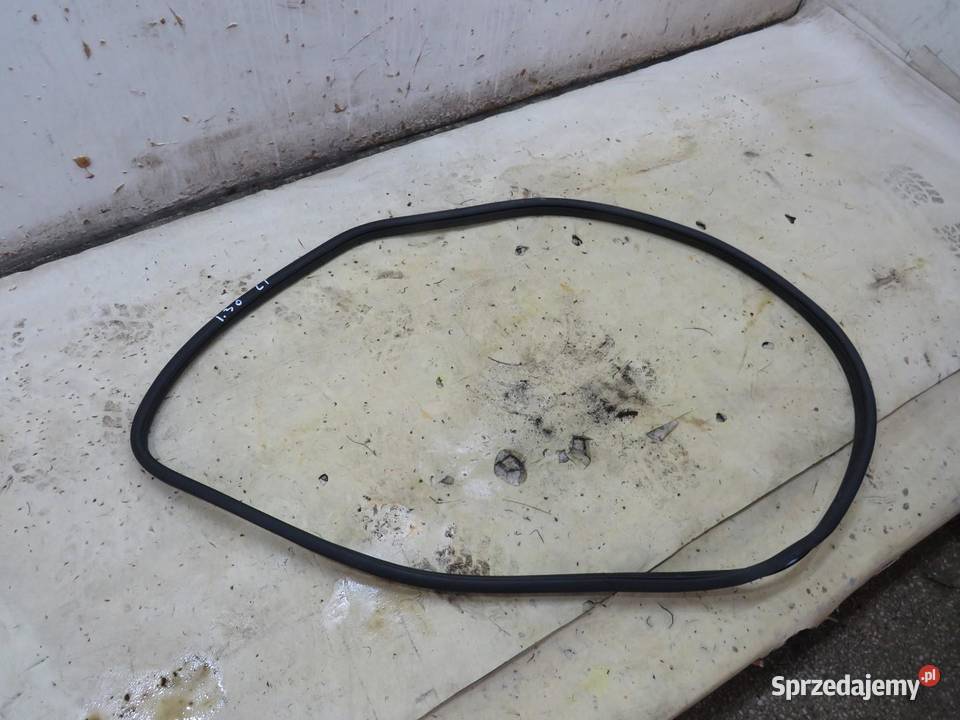 USZCZELKA DRZWI LEWY TYŁ HYUNDAI I30 III HB