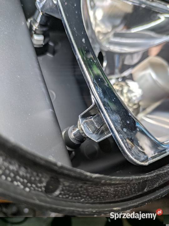Spinki lamp przednich Polonez Ostrzeszów