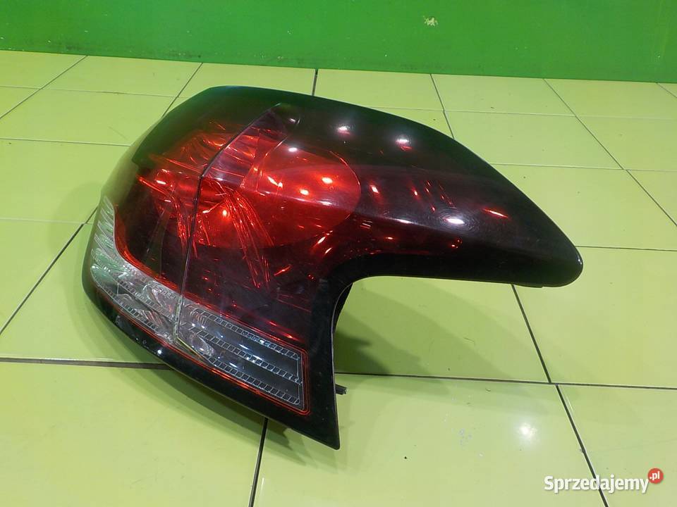 CITROEN DS4 16 EHDI 14r HB 5D lampa prawa tyl Części samochodowe mazowieckie Suków