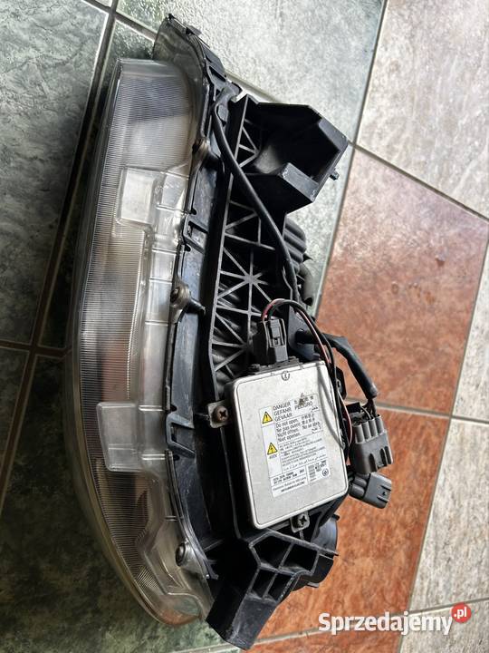 Lampa przednia prawa Mitsubishi ASX ksenon osobowe małopolskie Skrzyszów