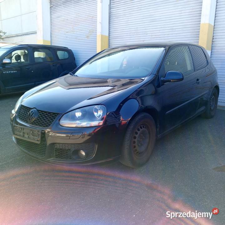 Volkswagen Golf V 14 z Niemiec benzyna Rumia