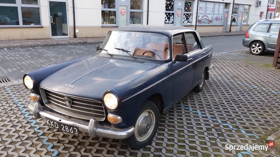 Peugeot 404 ubezpieczonny jeżdżący