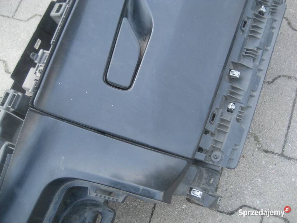 bmw 2 u06 2225r deska rozdzielcza konsola dół Rakoniewice
