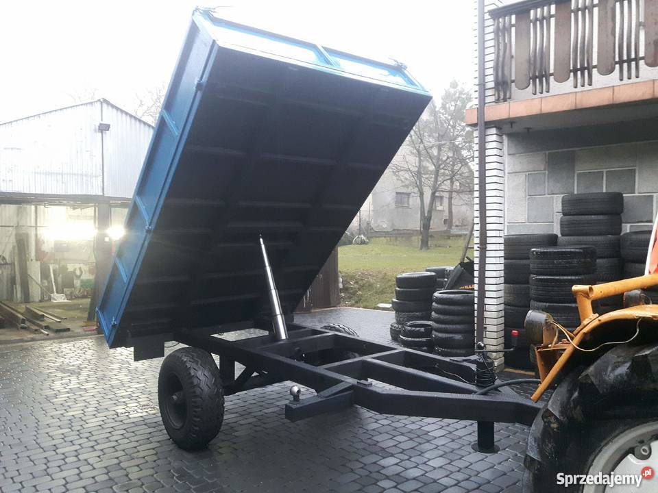 Sprzedam przyczepe z kiprem na 3 strony nieuszkodzony Przyczepy rolnicze