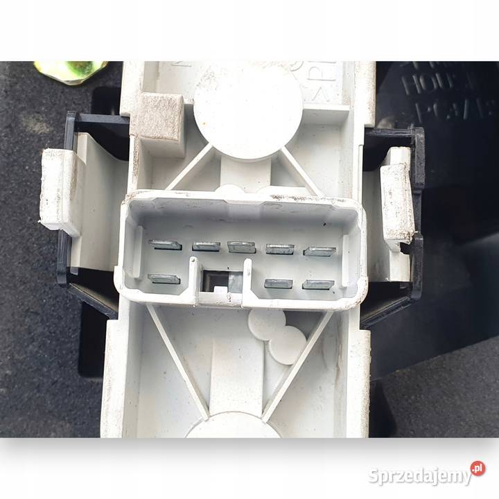 LAMPA PRAWA Volvo V40 I LIFT 19992004 tylna Chełm