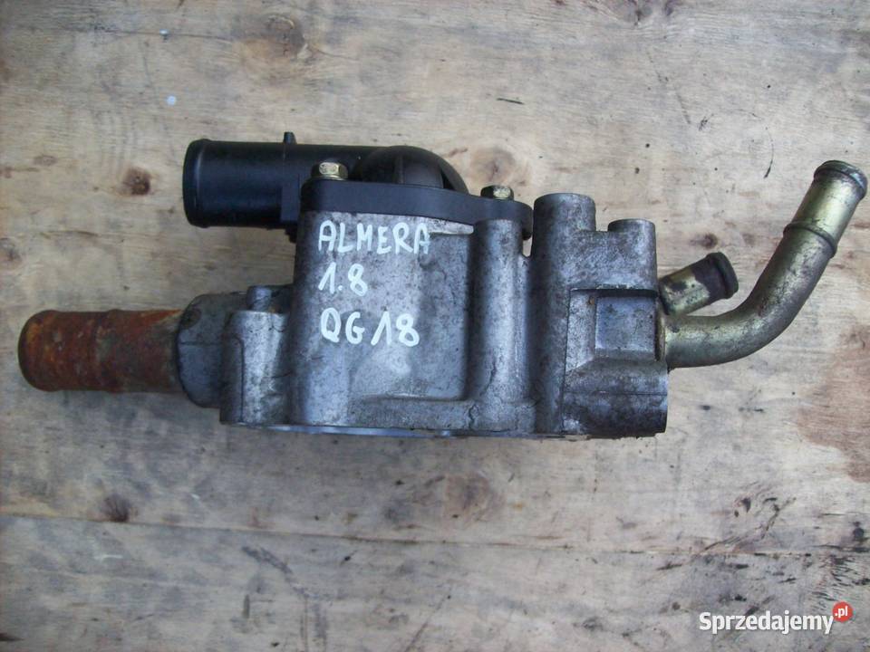 Almera N16 18 QG18 Obudowa termostatu termostat