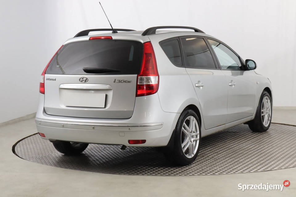 Hyundai i30 16 CVVT srebrny i30 Zabrze