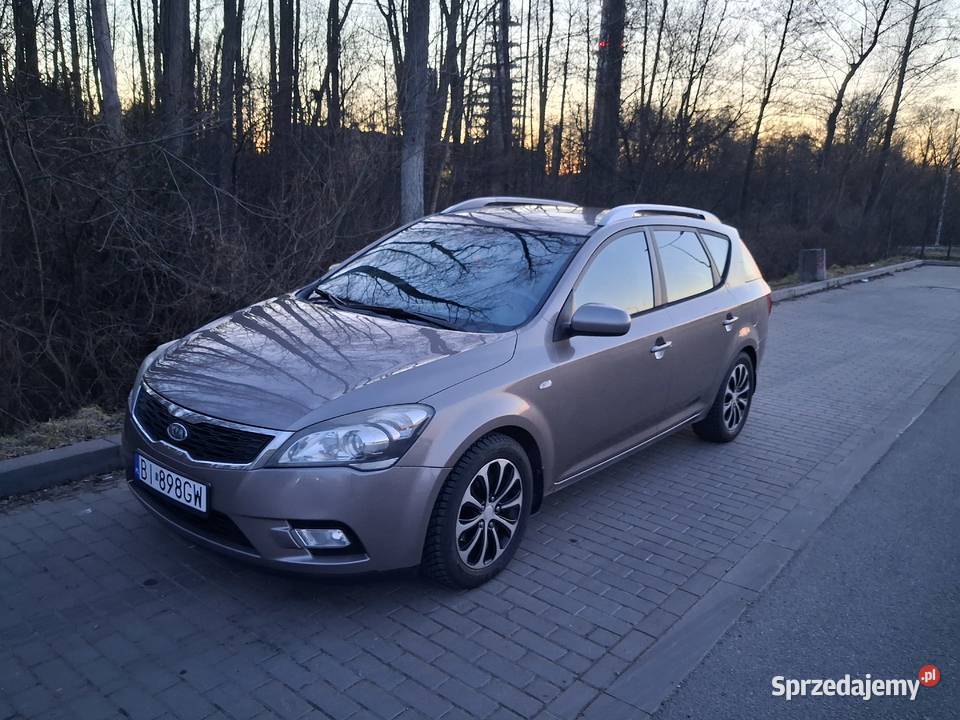 Kia Ceed 2009r 16 LPG zadbana wielofunkcyjna kierownica