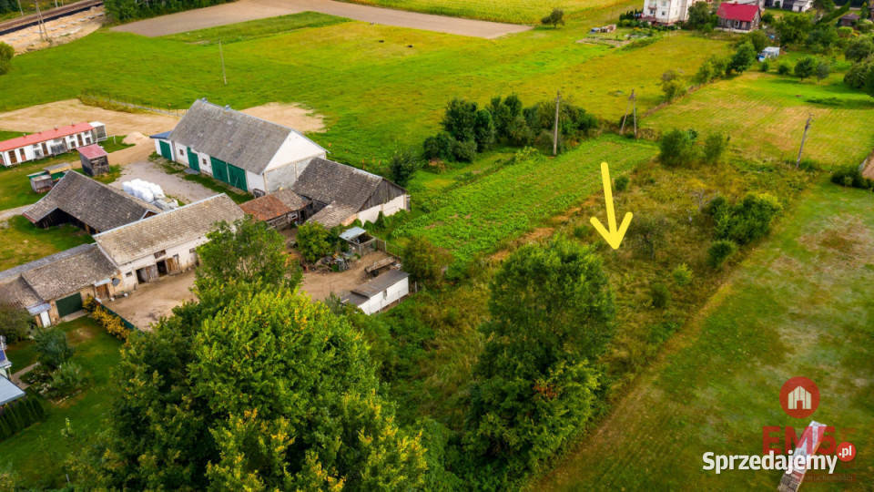 Sprzedaż gruntu 2700m2 Trypucie
