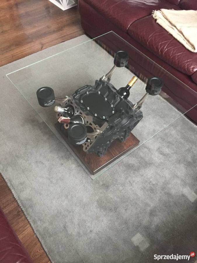 Stolik V6 Audi 28 z bloku silnika RGB 50cm Sitnica