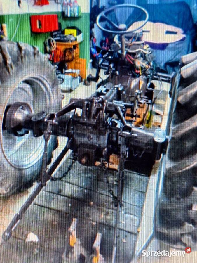 Massey ferguson 130 z turem Lipinki