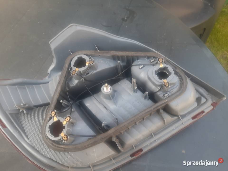 Lampa tył toyota Yaris 1 60cm3 Biała Podlaska