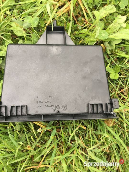 Kieszen pod radio VW SKODA SEAT Częstochowa sprzedam