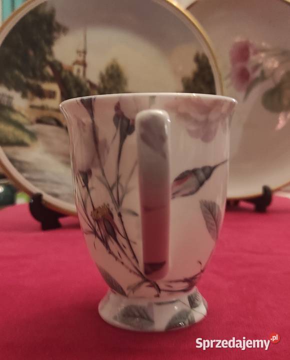 KUBEK BIAŁA RÓŻA
FINE BONE PORCELANA KOSTNA Pabianice