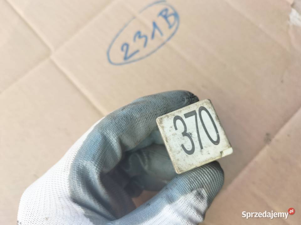 PRZEKAŹNIK 370 8D0951253 lubelskie Kamień-Kolonia