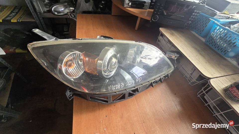 Lampa prawy przód do mazda 3 2007 śląskie Sosnowiec sprzedam