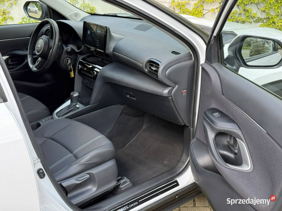 Toyota Yaris Cross 15 Hybrid Faktura VAT 23 Tarnowskie Góry