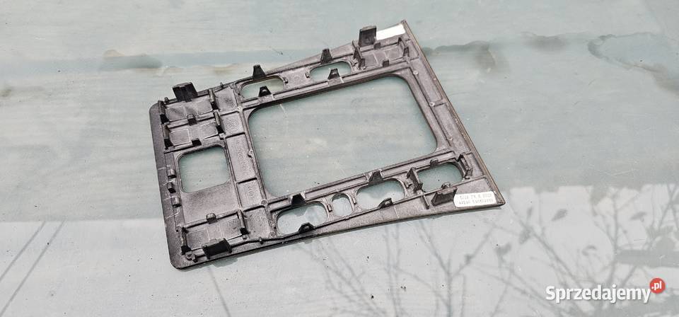 Ramka wybieraka mercedes w210 2106831708 osobowe Zbąszyń