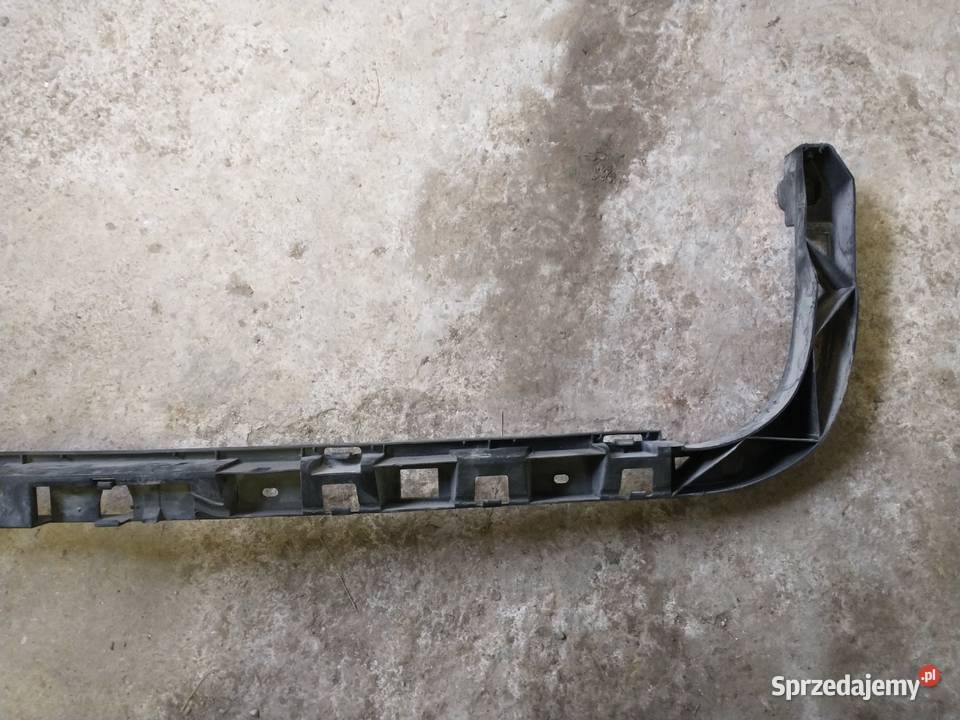 Ślizg tylnego zderzaka kombi VW Passat B6 sprzedam