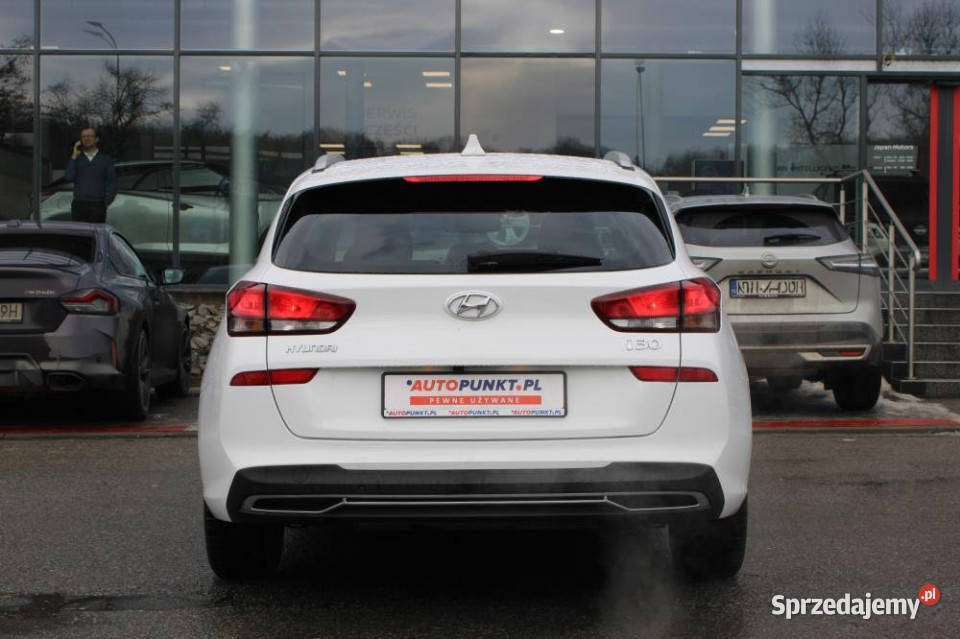 HYUNDAI i30 2022r Salon ASO gwarancja klima aut benzyna małopolskie Kraków sprzedam