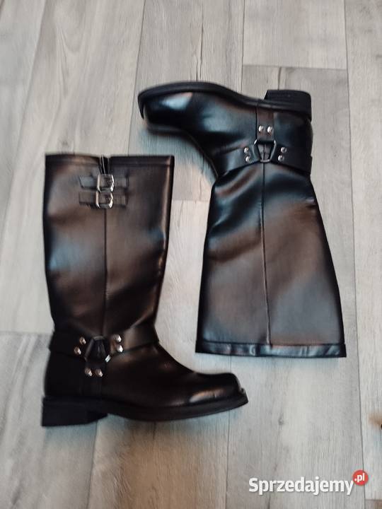 42 Public Desire Czarne Kozaki oficerki małopolskie