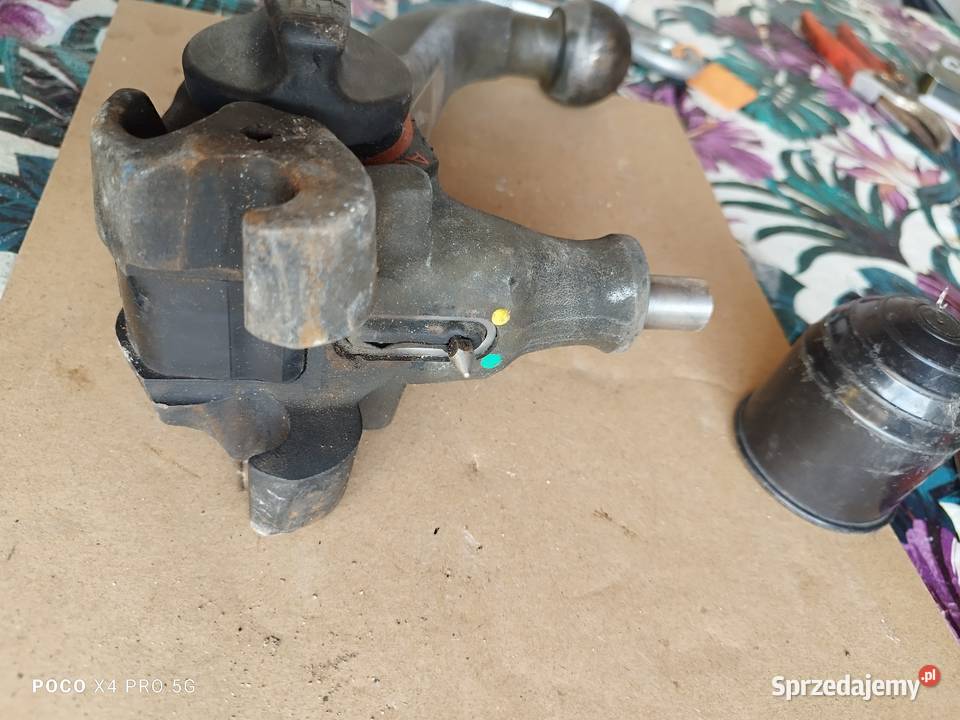 wypinany hak holowniczy ORIS do Mercedesa Słubice