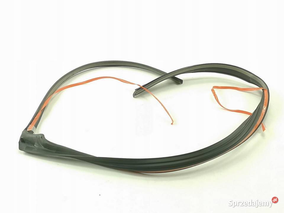USZCZELKA DRZWI MERCEDESBENZ A1687970330 osobowe Uszczelki