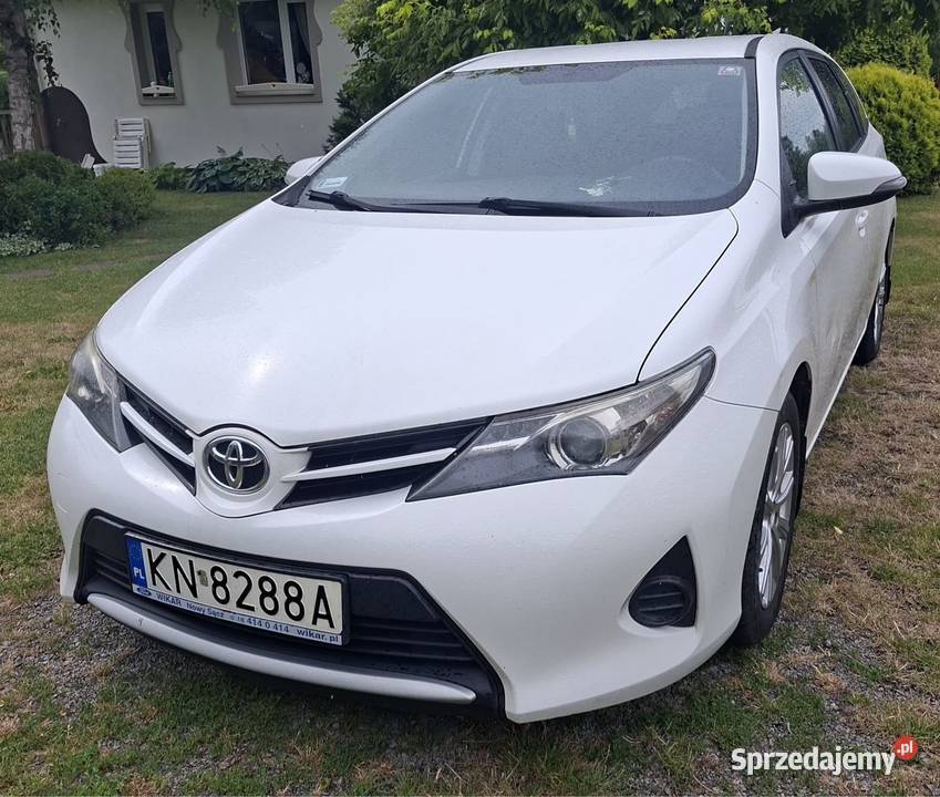 Toyota Auris 2013 13benzyna sprzedam