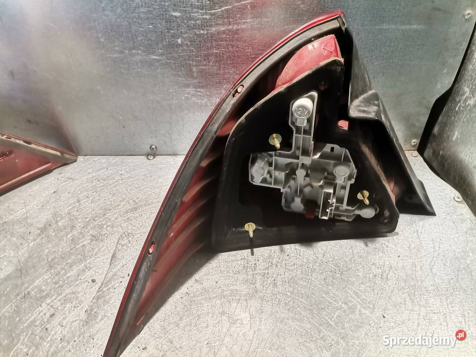 FORD MONDEO MK3 HB FL LAMPA TYLNA PRAWA Nowy Sącz