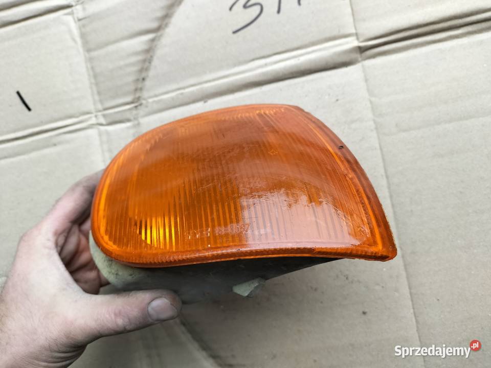 VOLKSWAGEN POLO III N6 6N KIERUNKOWSKAZ PRAWY Oświetlenie Kamień-Kolonia