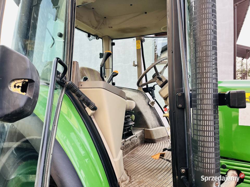 John Deere 6330