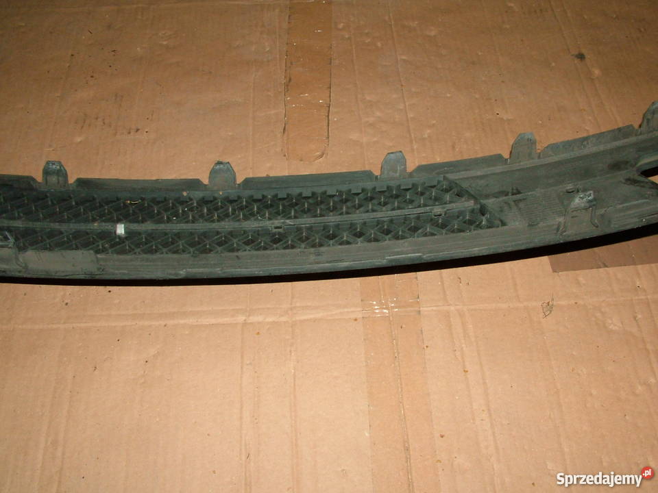 BMW Seria 1 E87 Kratka zderzaka przód Turek