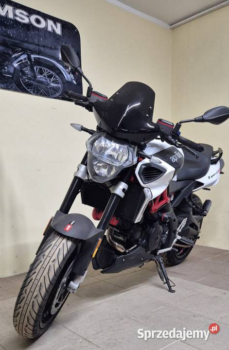 Aprilia Shiver 900 naked