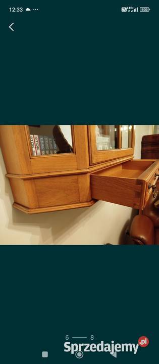 Witryna z szufladą ORZECH zamykana na dwa zamki Węgorzewo