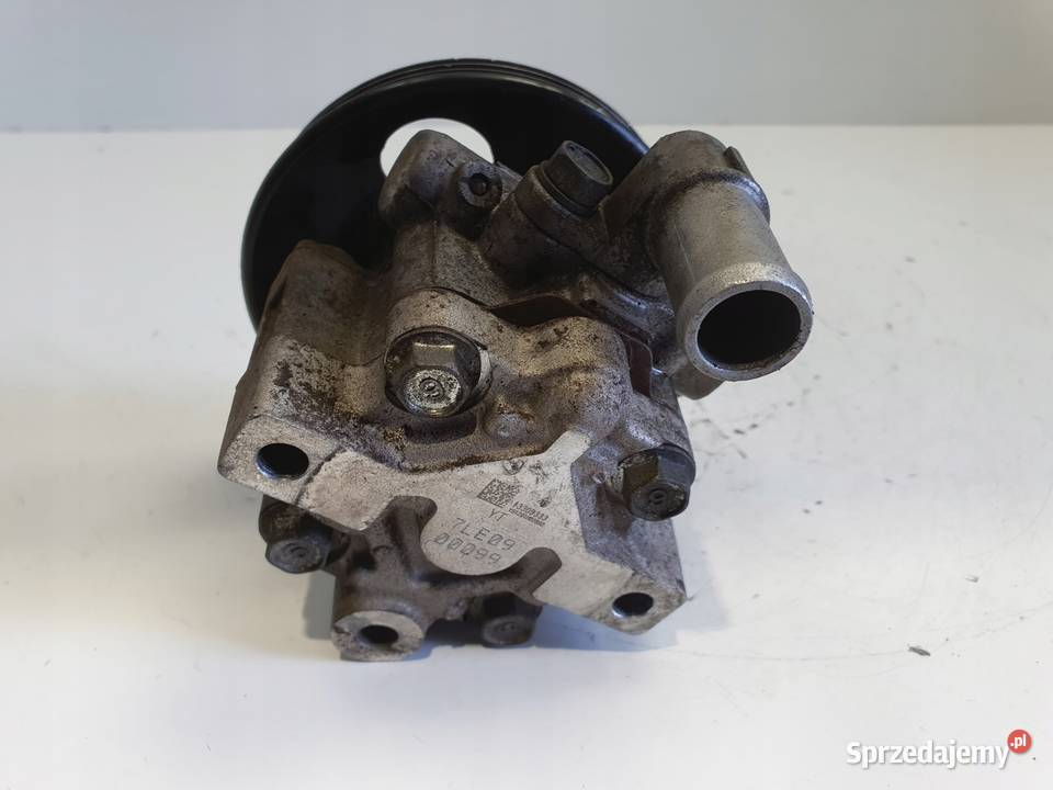 Opel Insignia 18 16V POMPA WSPOMAGANIA 13309333 osobowe Chełm sprzedam