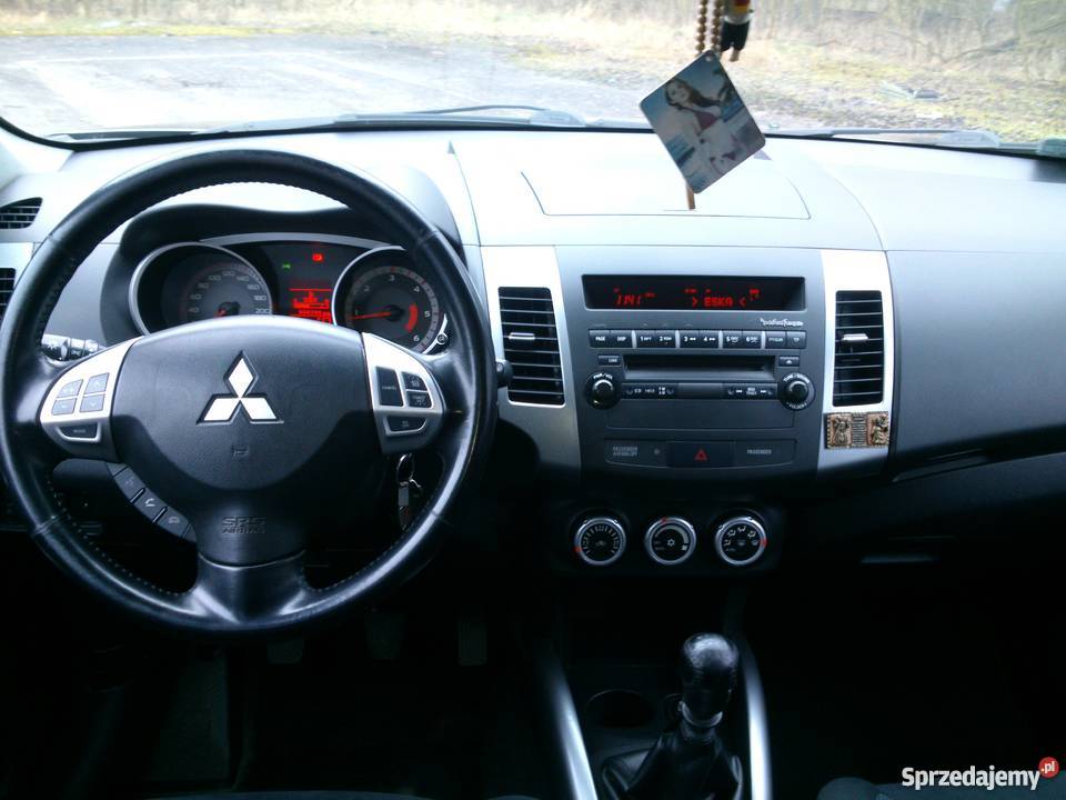 Mitsubishi Outlander 2009 Salon Polska Jeden tempomat wielkopolskie Rogoźno sprzedam